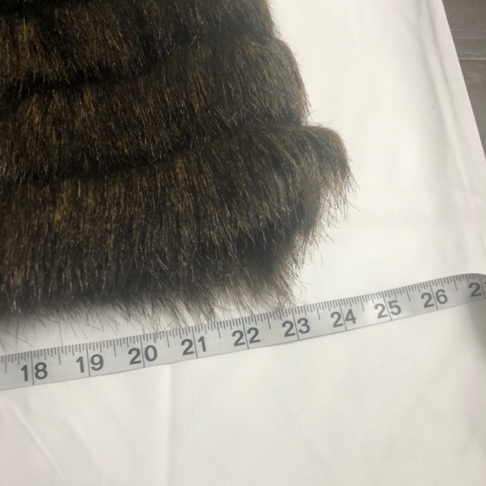 Michael Kors brown Faux fur vest - Picture 13 of 16